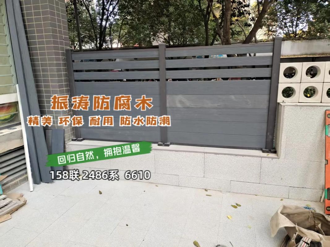 新郑防腐木户外护栏设计安装郑州振涛木业用防腐木护栏防腐木栏杆
